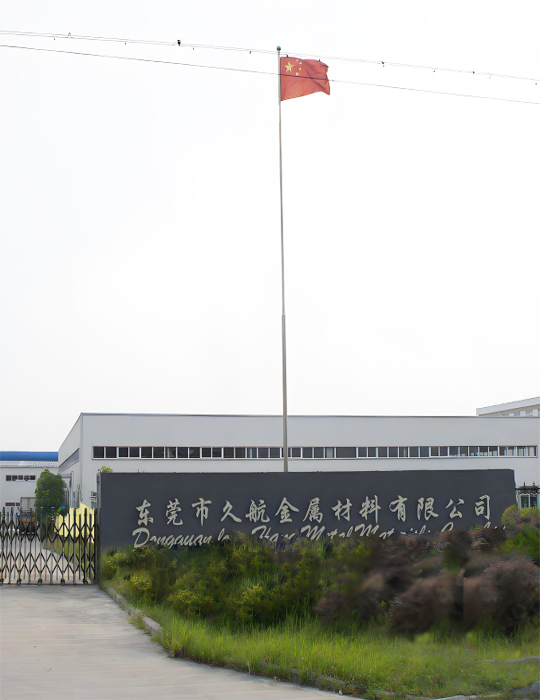 潔臣士科邁柯洗地機(jī)，走進(jìn)車(chē)間，領(lǐng)略工業(yè)場(chǎng)景清潔利器